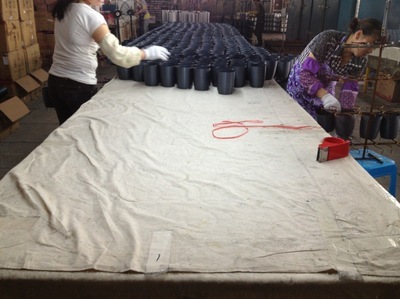 铝阳极氧化加工技术解析 从本色光亮到精准着色的工艺全流程